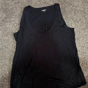 Old Navy Black Scoop-Neck Women's Tank